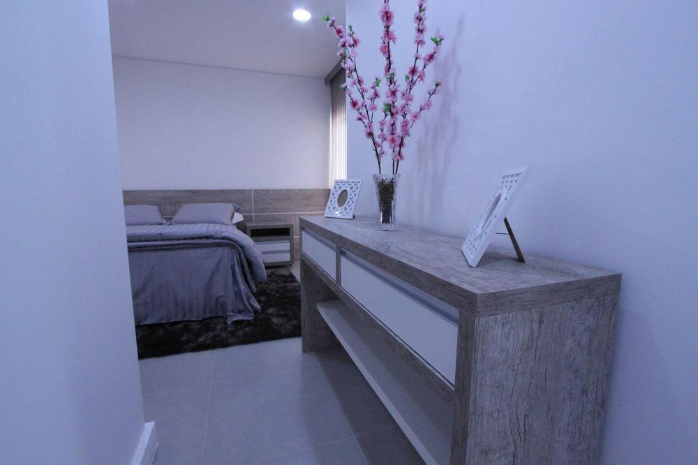 Dormitório Planejado em Arujá SP, com painel de TV - Foto 2
